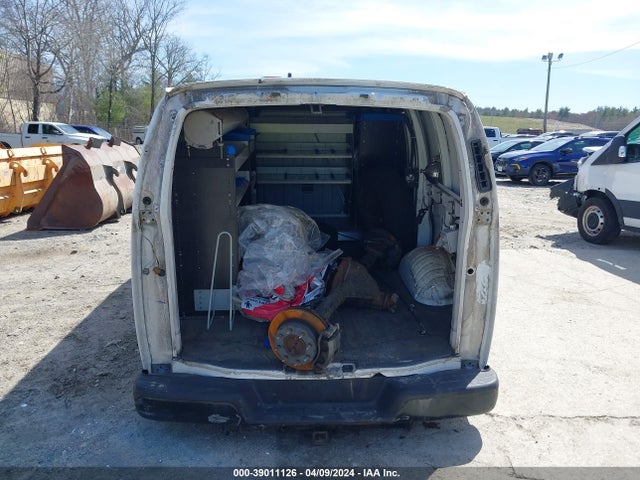 Chevrolet Express 2500 Work Van 2015 1GCWGFCF1F1154874 Image 17