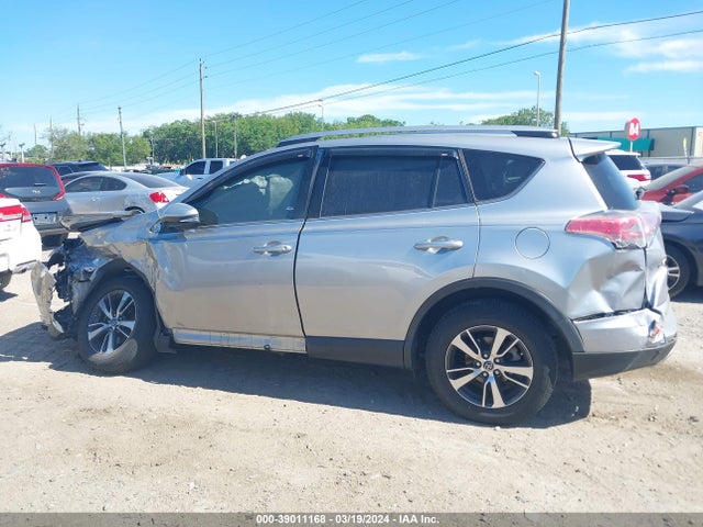 Toyota Rav4 Xle 2018 JTMWFREV9JJ175490 Image 13