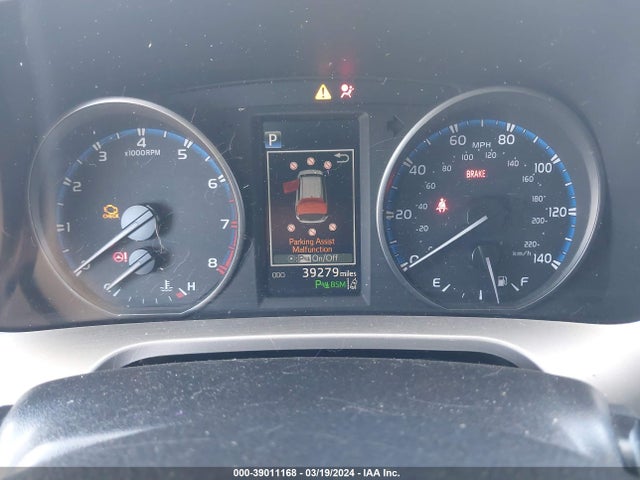 Toyota Rav4 Xle 2018 JTMWFREV9JJ175490 Image 7