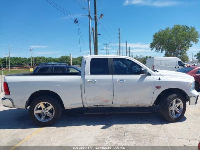 Продаж на аукціоні авто 2017 Ram 1500 Big Horn Quad Cab 4x4 6'4 Box, vin: 1C6RR7GT2HS693859, номер лоту: 39011177