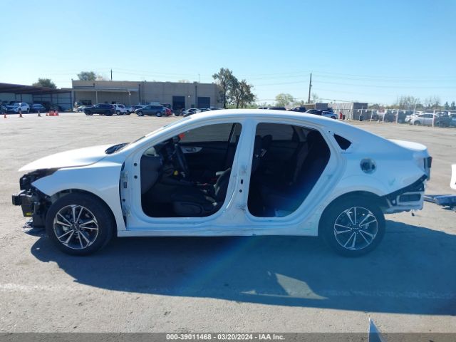 3KPF24AD4PE665319 KIA Forte Lxs