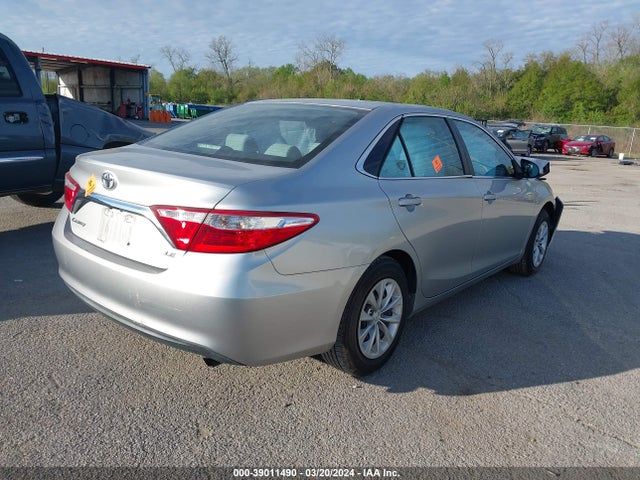 Toyota CAMRY LE 2016 4T4BF1FK3GR581875 Image 4