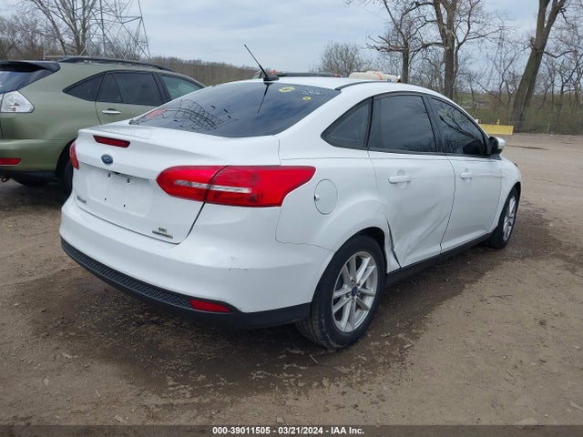 Ford FOCUS SE 2015 1FADP3F26FL286506 Image 4