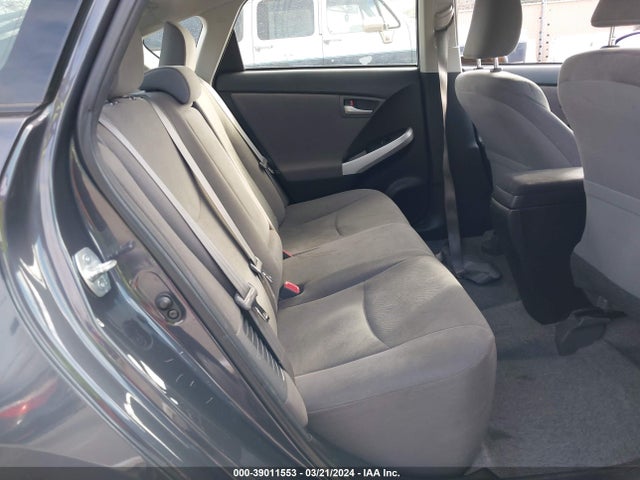 Toyota Prius Two 2014 JTDKN3DU5E1779566 Image 8