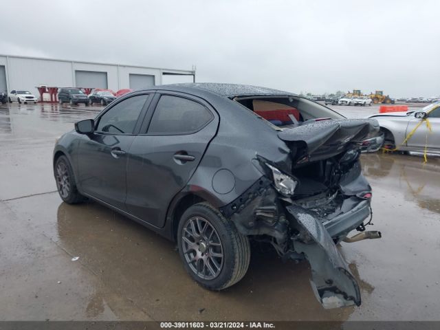 3MYDLBZV7GY135593 Scion IA