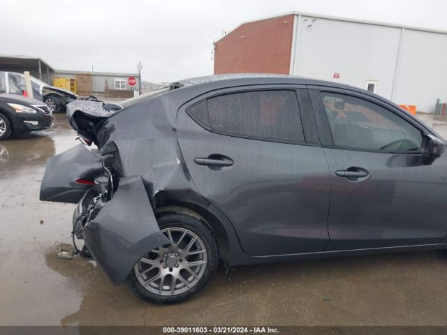 3MYDLBZV7GY135593 Scion IA