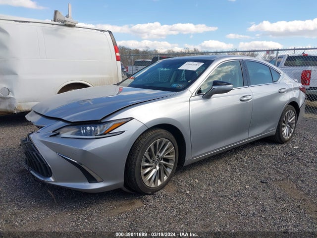 58AEA1C19NU013931 Lexus Es 300h Luxury