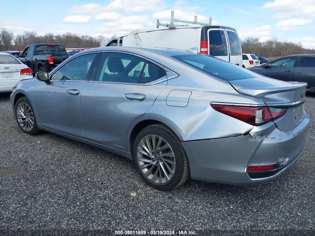 58AEA1C19NU013931 Lexus Es 300h Luxury