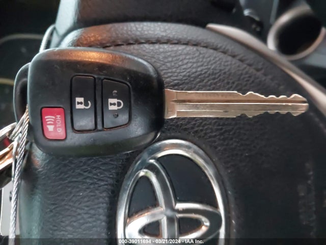 Toyota Rav4 Xle 2015 2T3WFREV0FW194860 Image 11