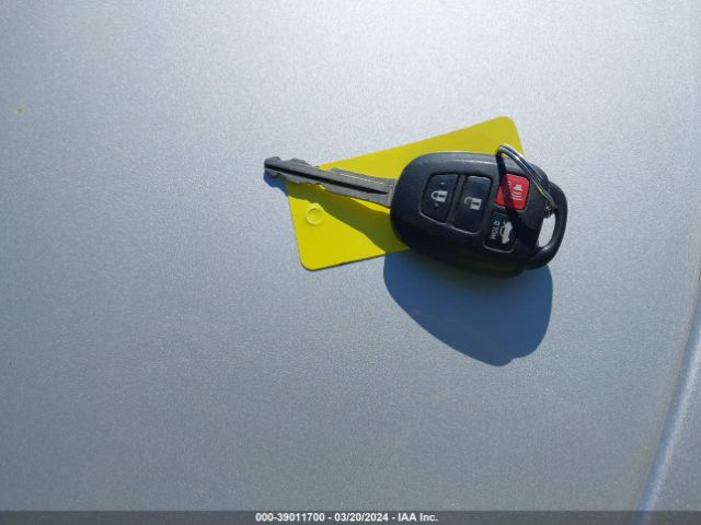 2T1BURHE8FC241417 Toyota Corolla S Plus