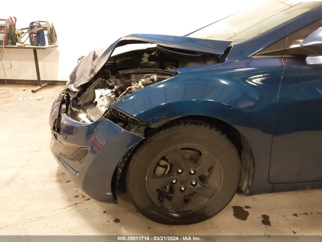 Hyundai ELANTRA SE 2015 5NPDH4AE5FH559728 Image 18