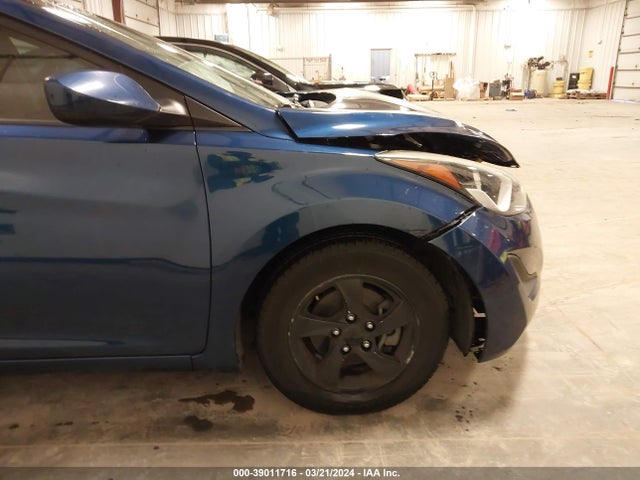 Hyundai ELANTRA SE 2015 5NPDH4AE5FH559728 Image 19