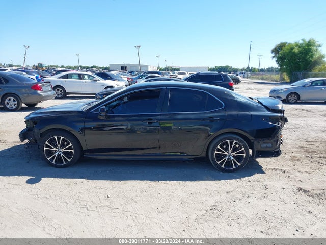 Toyota CAMRY SE 2018 4T1B11HK2JU622719 Image 15
