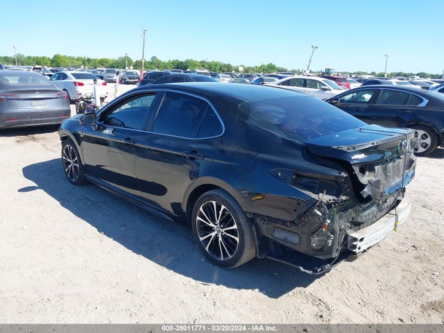Toyota CAMRY SE 2018 4T1B11HK2JU622719 Image 3
