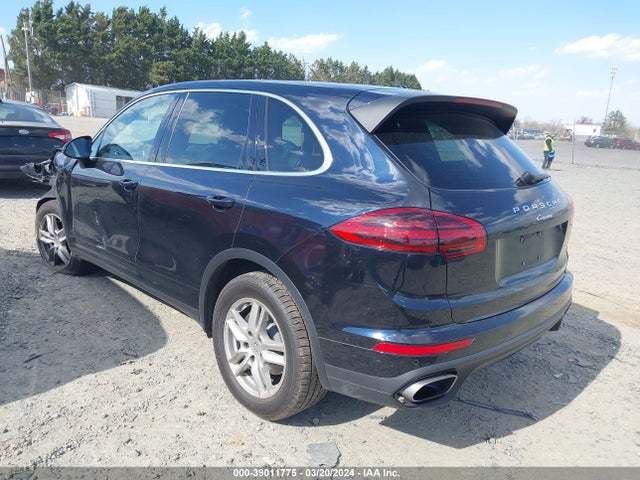 2018 PORSCHE CAYENNE WP1AA2A26JKA07505 Photo 2