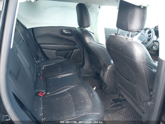 3C4NJDBB5KT600883 Jeep Compass Latitude 4x4