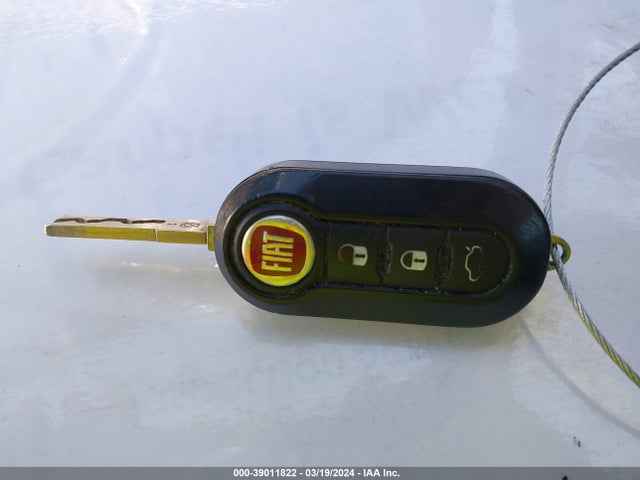 2013 FIAT 500 3C3CFFAR6DT677952 Photo 10