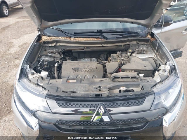 Mitsubishi Outlander Le 2019 JA4AD3A33KZ038950 Image 10
