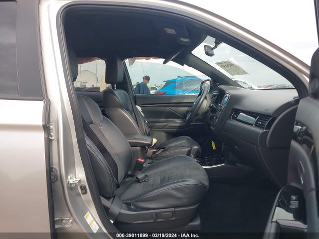 Mitsubishi Outlander Le 2019 JA4AD3A33KZ038950 Image 5