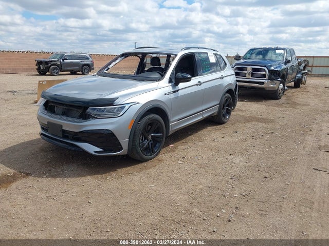 3VVCB7AX3PM034356 Volkswagen Tiguan 2.0t Se R-line Black