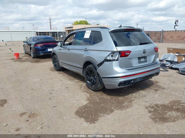 3VVCB7AX3PM034356 Volkswagen Tiguan 2.0t Se R-line Black