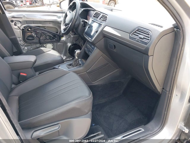 3VVCB7AX3PM034356 Volkswagen Tiguan 2.0t Se R-line Black
