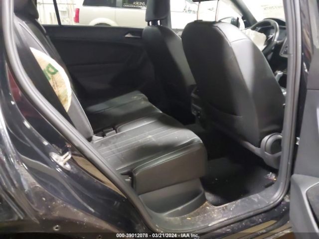 3VV8B7AX5PM019296 Volkswagen Tiguan 2.0t Se R-line Black