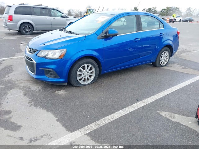Chevrolet Sonic Lt Auto 2017 1G1JD5SH2H4167949 Image 2