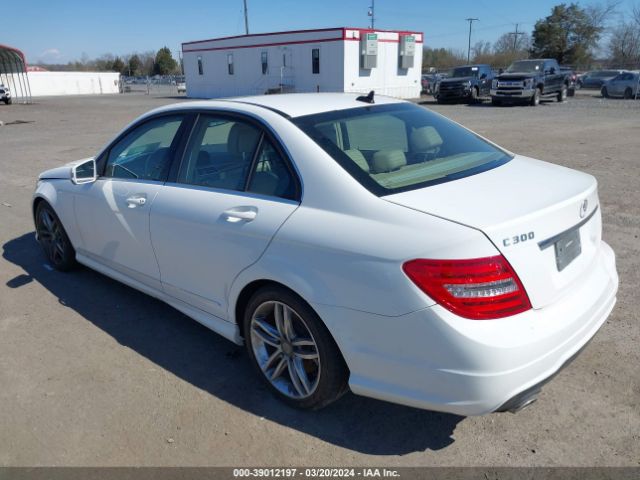 WDDGF8AB2ER315175 Mercedes-Benz C 300 Luxury 4matic/sport 4matic