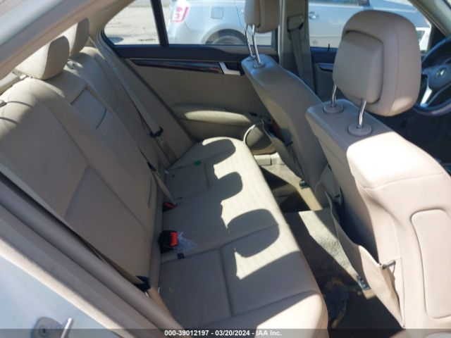 WDDGF8AB2ER315175 Mercedes-Benz C 300 Luxury 4matic/sport 4matic