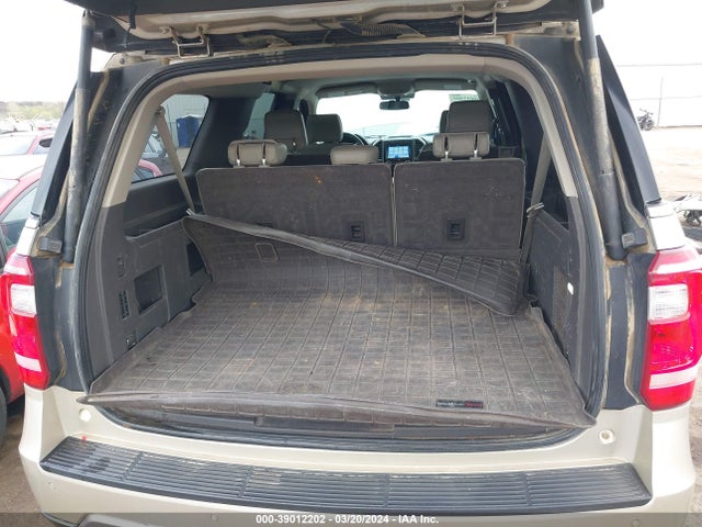 Ford Expedition Max Xlt 2018 1FMJK1JT0JEA07138 Image 8