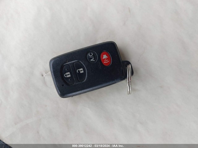 Toyota PRIUS PLUG-IN 2014 JTDKN3DP1E3062497 Image 11