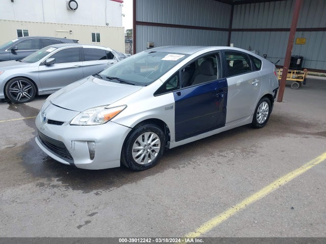 Toyota PRIUS PLUG-IN 2014 JTDKN3DP1E3062497 Image 2