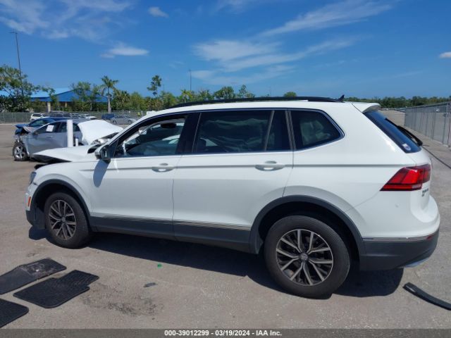 3VV3B7AX2MM076335 Volkswagen Tiguan 2.0t Se/2.0t Se R-line Black/2.0t Sel