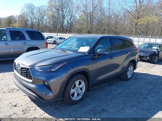 Toyota Highlander Hybrid Le 2023 5TDBBRCH0PS118355 Image 2