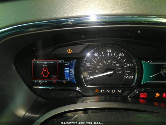 5LMJJ3JT0HEL01063 Lincoln Navigator L Select