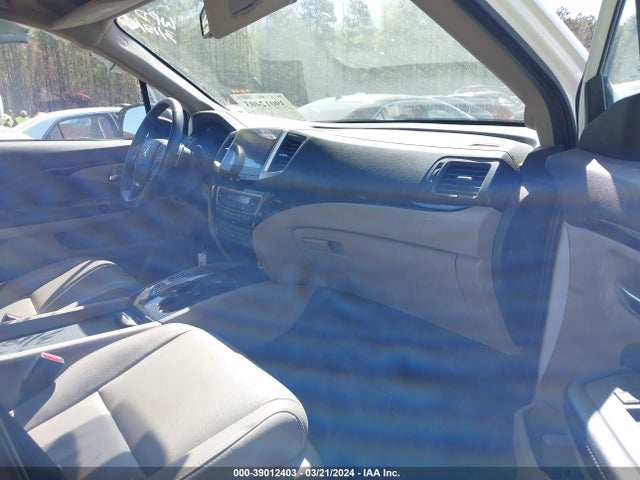 Honda Pilot Touring 2017 5FNYF5H90HB014527 Image 5