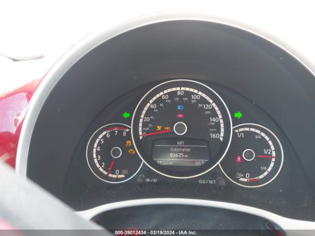 3VWJP7AT4EM605951 Volkswagen Beetle 2.5l