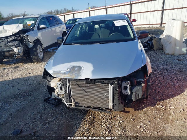 3VW2K7AJ9FM276876 Volkswagen Jetta 2.0l S
