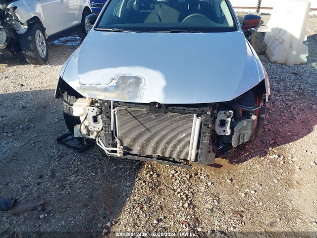 3VW2K7AJ9FM276876 Volkswagen Jetta 2.0l S