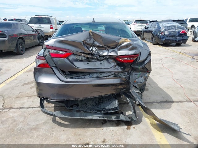 Toyota CAMRY LE 2022 4T1C11AK7NU003196 Image 17
