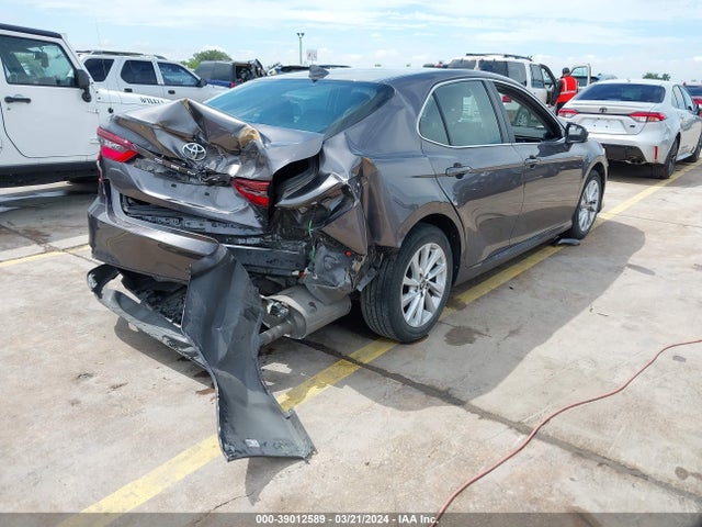 Toyota CAMRY LE 2022 4T1C11AK7NU003196 Image 4