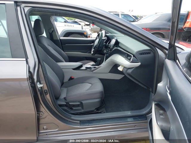 Toyota CAMRY LE 2022 4T1C11AK7NU003196 Image 5