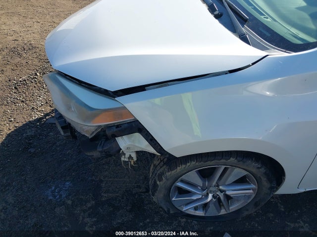 Toyota Corolla Le Plus 2016 5YFBPRHE9GP462405 Image 18