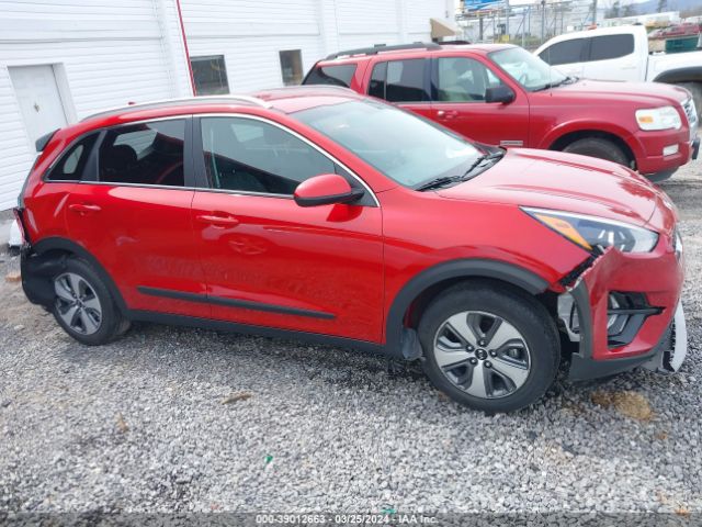 KNDCB3LC9M5471538 KIA NIRO LX