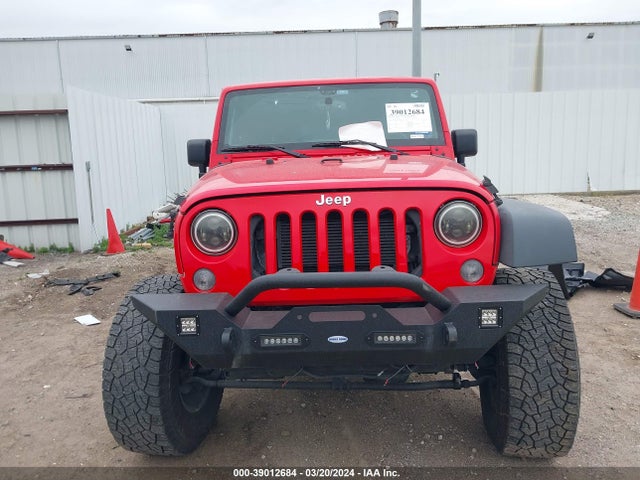 1C4BJWDG2JL835100 Jeep Wrangler Jk Unlimited Sport S 4x4