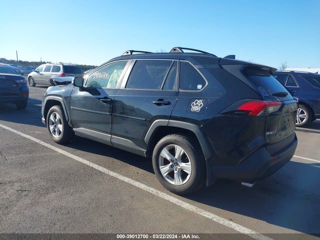 Toyota Rav4 Xle 2019 JTMP1RFVXKD508622 Image 3
