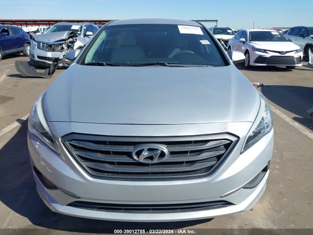 Hyundai Sonata 2016 5NPE24AF0GH398110 Image 13