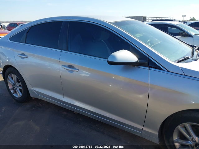 Hyundai Sonata 2016 5NPE24AF0GH398110 Image 14
