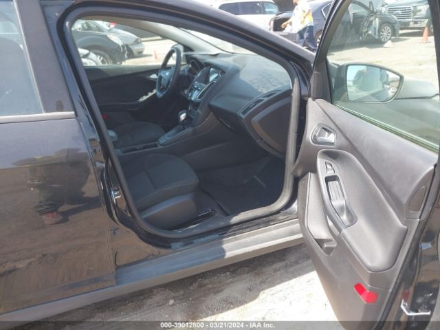 1FADP3M24HL214869 Ford FOCUS SEL